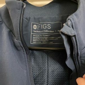 Figs scrubs